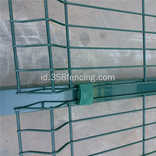 PVC Coated V Pressed Mesh Pagar Dilas